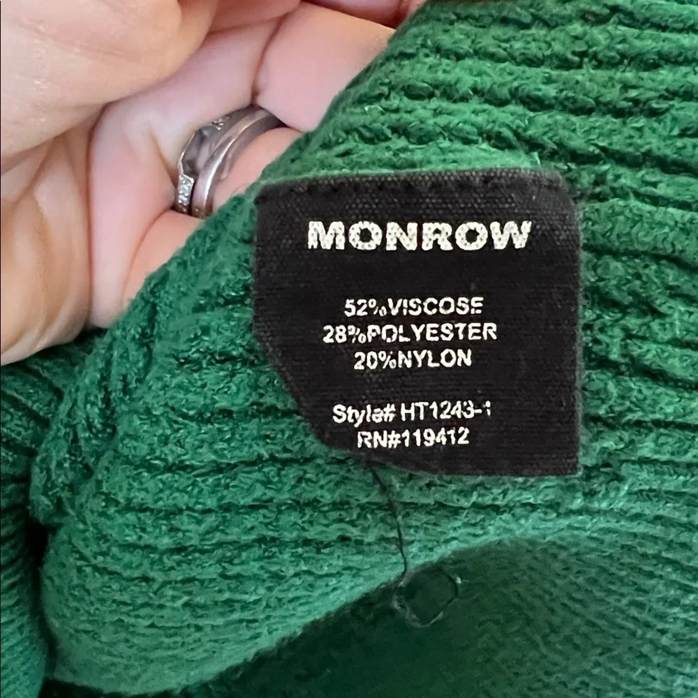 Monrow excellent top